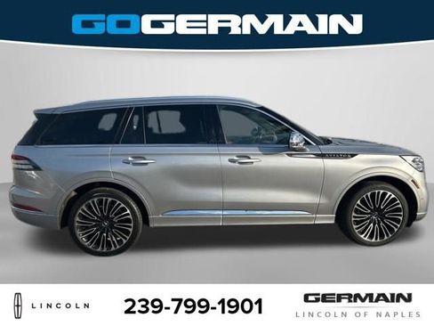 Used 2022 Lincoln Aviator Black Label image 8