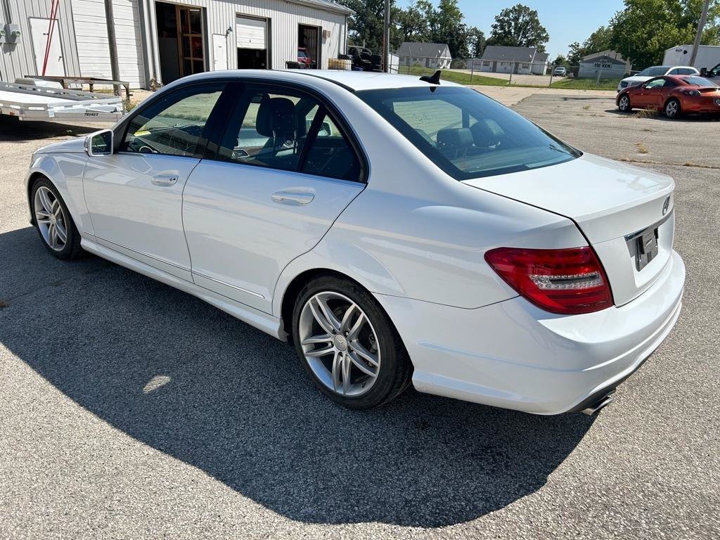 Used 2013 Mercedes-Benz C 300 4MATIC Sedan image 3