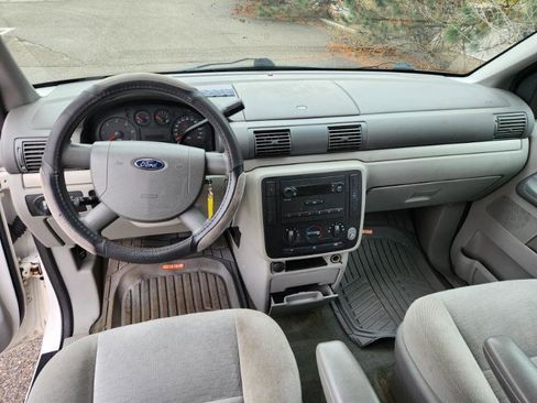 Used 2005 Ford Freestar S image 8