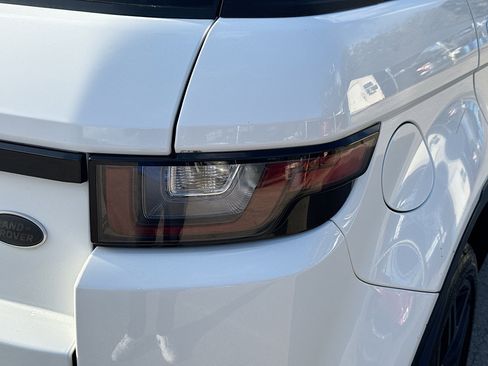 Used 2018 Land Rover Range Rover Evoque HSE Dynamic image 26