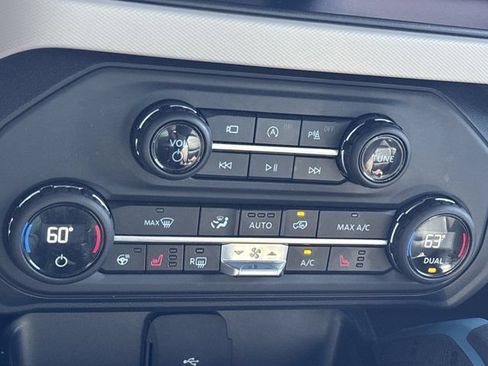 Used 2023 Ford Bronco Wildtrak AWD/4WD image 34