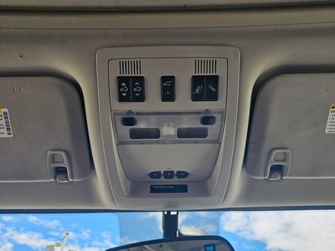 Used 2007 Chevrolet Tahoe LTZ w/ LTZ Preferred Equipment Group AWD/4WD image 34