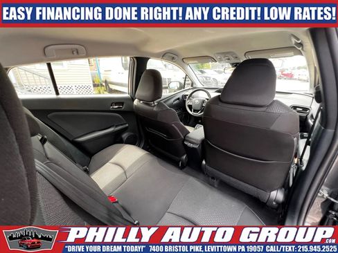 Used 2021 Toyota Prius LE FWD image 20