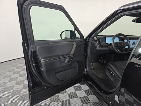 Used 2024 Rivian R1S Adventure AWD/4WD image 16