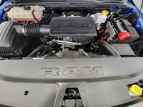 Used 2022 RAM 1500 Big Horn AWD/4WD image 9