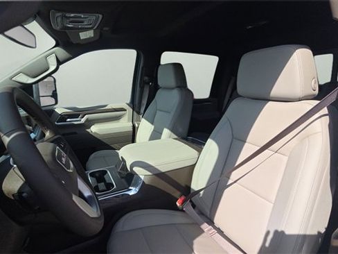 New 2026 GMC Sierra 2500 SLT w/ SLT Premium Package image 32