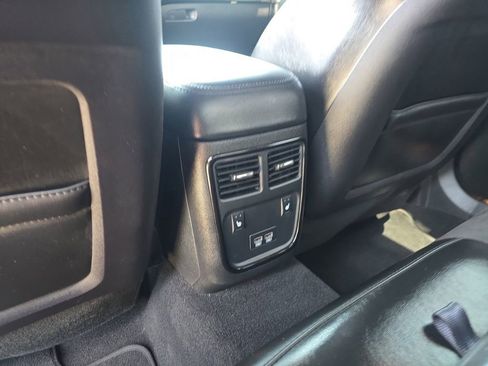 Used 2022 Dodge Charger R/T w/ Plus Group RWD image 17