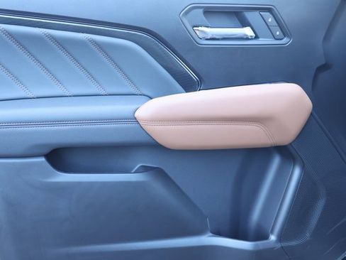 New 2026 GMC Canyon AT4 image 10