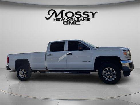 Used 2018 GMC Sierra 2500 4x4 Crew Cab image 3