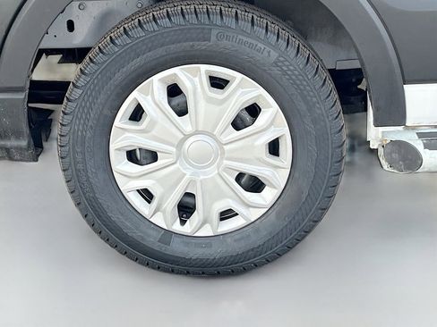 Used 2025 Ford Transit 250 Low Roof w/ Exterior Upgrade Package RWD image 28