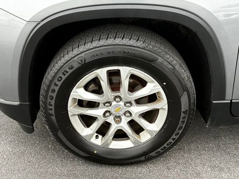 Used 2019 Chevrolet Traverse LT AWD/4WD image 38