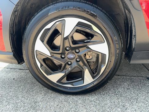 Certified 2024 Subaru Crosstrek 2.5i Limited w/ Crosstrek Mirror Package image 17