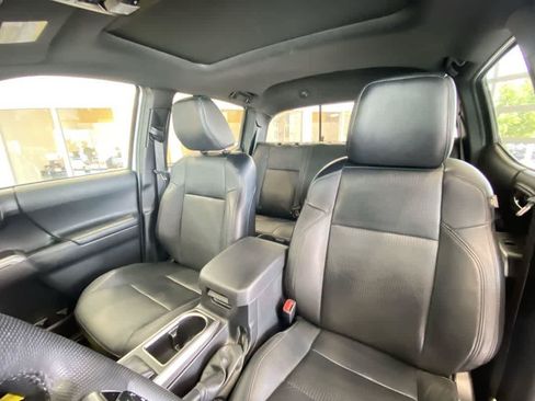 Certified 2023 Toyota Tacoma Limited AWD/4WD image 14
