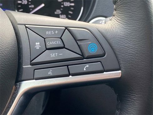 Used 2019 Nissan Rogue SV w/ Premium Package image 21