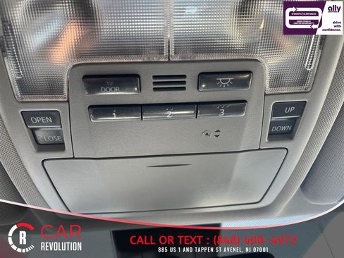Used 2017 Toyota Highlander Limited w/ Protection Package #3 AWD/4WD image 16