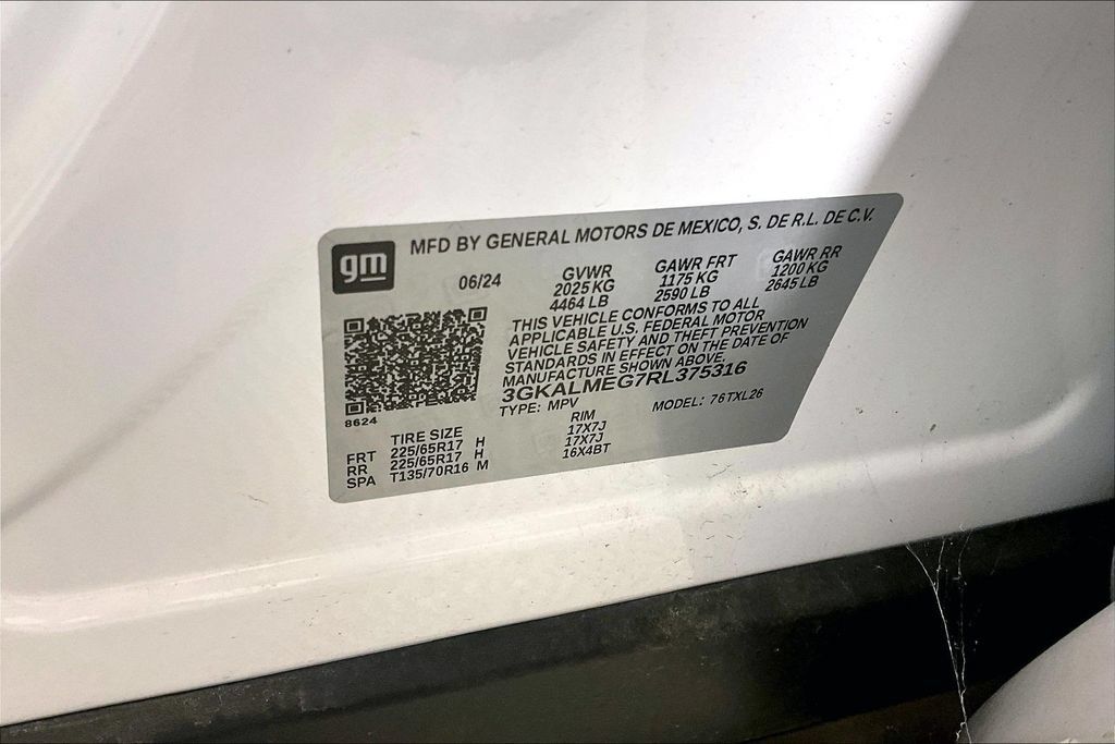 Used 2024 GMC Terrain SLE FWD image 26