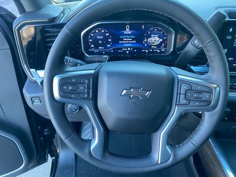 Used 2025 Chevrolet Silverado 2500 LT w/ Trail Boss Package image 10