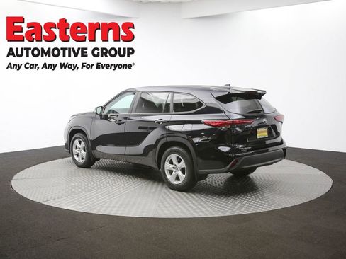 Used 2023 Toyota Highlander L image 63