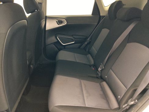 Used 2022 Kia Soul LX w/ Technology Package FWD image 18
