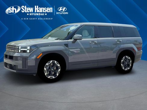 New 2026 Hyundai Santa Fe SE image 2