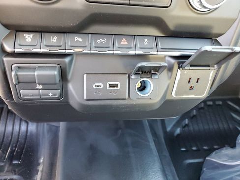 New 2026 GMC Sierra 2500 Pro w/ 1SA Pro Safety Plus Package AWD/4WD image 25