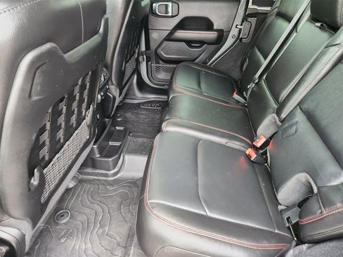 Used 2020 Jeep Wrangler Unlimited Rubicon w/ Dual Top Group image 28