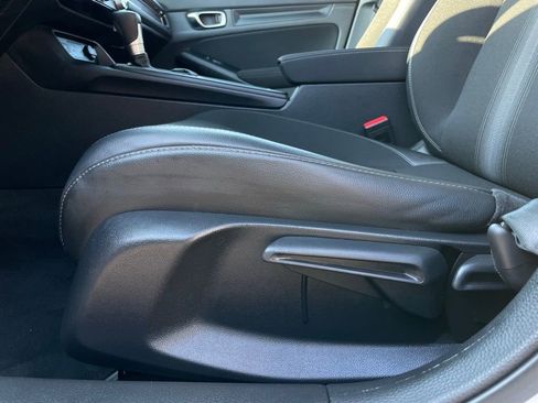 Certified 2025 Honda Civic Sport image 24