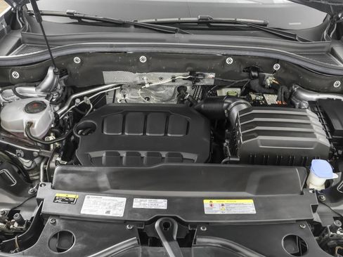 Used 2024 Volkswagen Atlas SEL AWD/4WD image 51