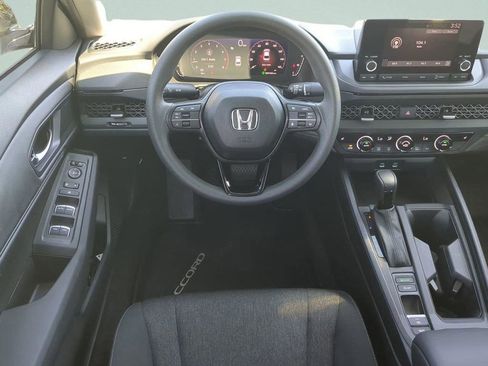 Certified 2025 Honda Accord SE image 14