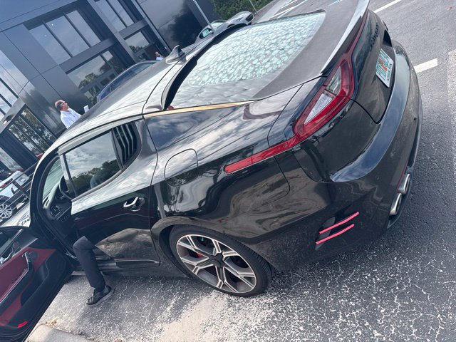 Used 2020 Kia Stinger GT1 AWD/4WD image 4