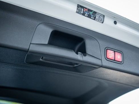 Used 2022 Mercedes-Benz GLS 450 4MATIC w/ AMG Line Exterior image 23