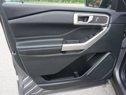 Certified 2023 Ford Explorer XLT w/ Equipment Group 202A RWD image 24