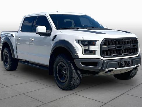 Used 2018 Ford F150 Raptor w/ Equipment Group 802A Luxury AWD/4WD image 3