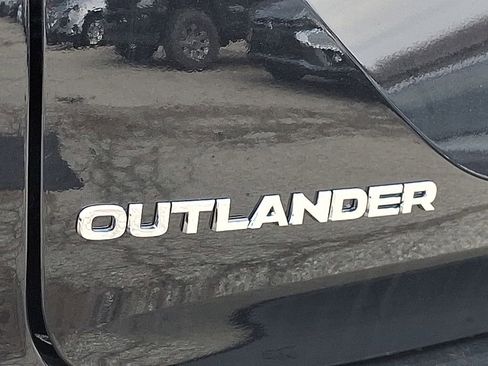 New 2026 Mitsubishi Outlander ES AWD/4WD image 11