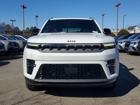 New 2026 Jeep Grand Wagoneer Limited image 2