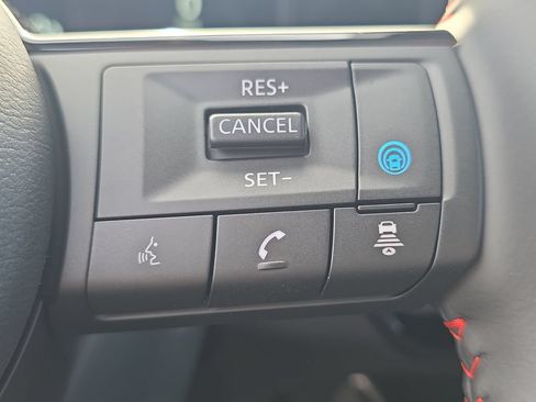 New 2026 Nissan Kicks SR w/ SR Premium Package FWD image 30