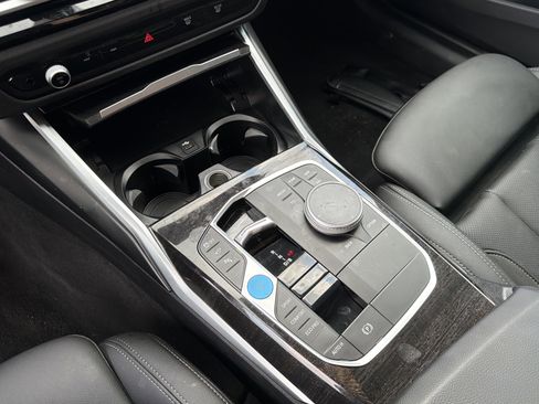 Used 2023 BMW i4 eDrive35 w/ Premium Package RWD image 19