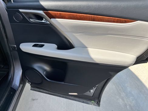 Used 2018 Lexus RX 350L FWD w/ Premium Package image 25