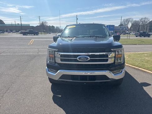 Used 2021 Ford F150 Lariat w/ Equipment Group 501A Mid image 11