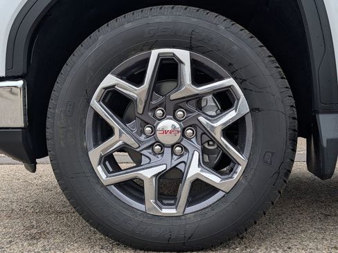New 2026 GMC Sierra 1500 SLE w/ Preferred Package AWD/4WD image 4