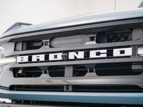 Used 2022 Ford Bronco Outer Banks AWD/4WD image 13