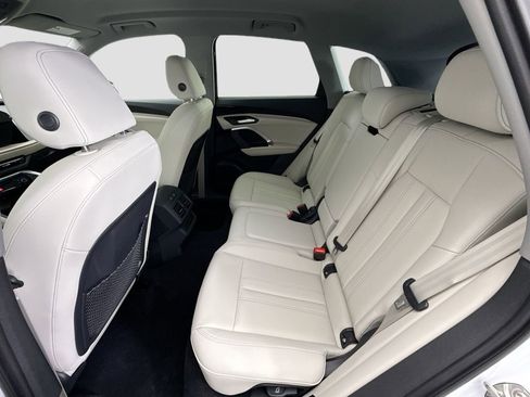 Used 2025 Audi Q5 2.0T Premium w/ Convenience Package image 20