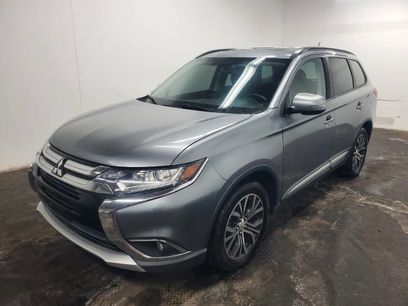 Used 2016 Mitsubishi Outlander SE