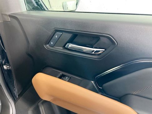 Used 2024 GMC Canyon AT4 w/ AT4 Premium Package image 28