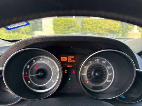 Used 2011 Acura MDX w/ Technology & Entertainment image 6