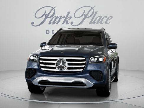 Certified 2026 Mercedes-Benz GLS 450 4MATIC image 38