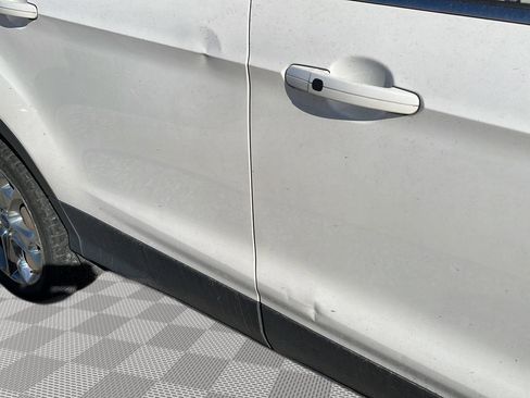 Used 2013 Ford Escape SEL image 2