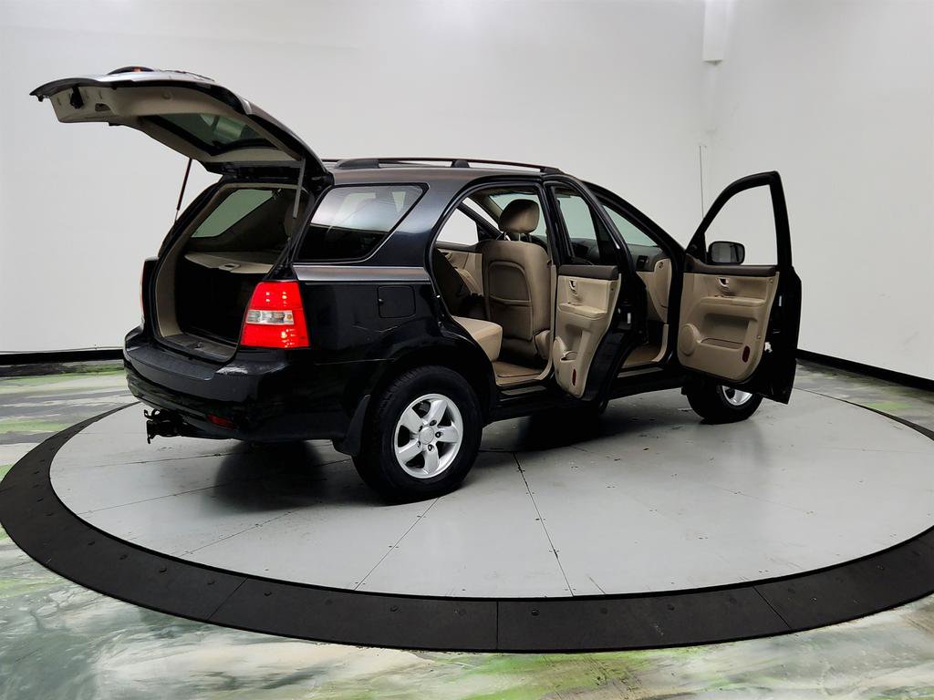 Used 2009 Kia Sorento LX RWD image 11
