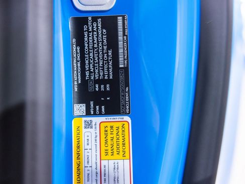 Used 2025 Aston Martin V8 Vantage Coupe image 44