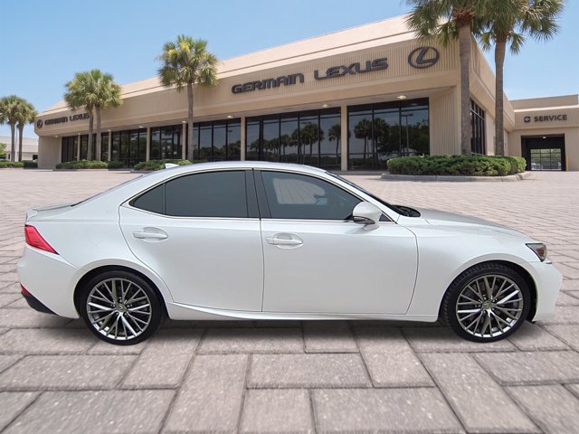 Used 2017 Lexus IS 200t RWD image 3
